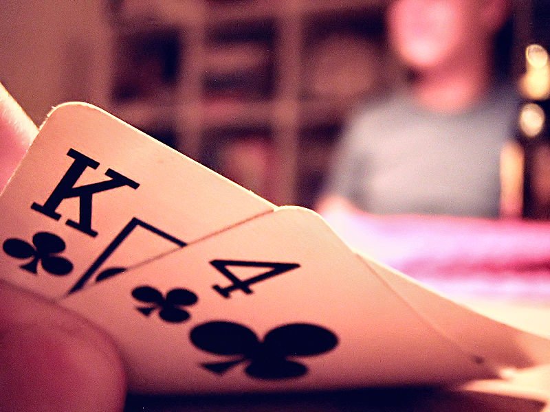 800px-texas_hold_em_hole_cards